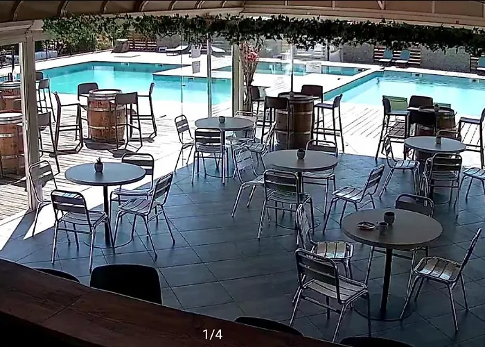 Tra Manna Apartahotel Lecci